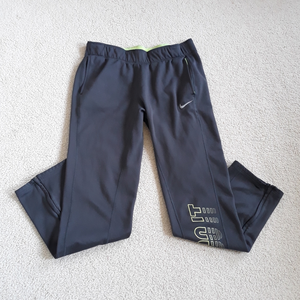 Nike Therma-Fit Sweatpants, Size M